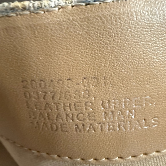 Leather short boot Colin Stuart size 9B 5” heel with 1/2 platform - Picture 5 of 6